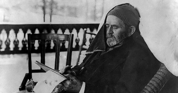 The bankrupt Ulysses S. Grant writing his memoirs (Library of Congress)