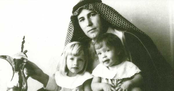 Robert Ames with his daughters in Saudi Arabia on Christmas Day, 1964 (Courtesy Nancy Ames Hanlon)