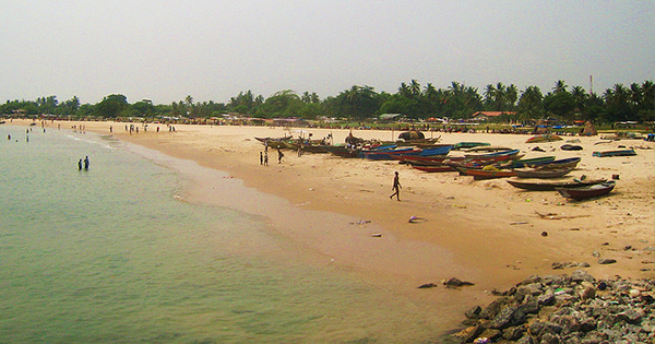 Tarkwa Bay in Lagos, Nigeria. (Flickr/satanoid)