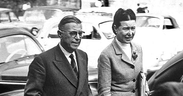 French writers Jean-Paul Sartre and Simone de Beauvoir in Paris, circa 1955 (René Saint Paul/RDA)