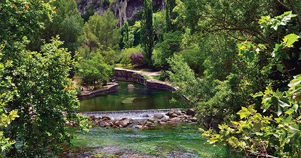 Fontaine-de-Vaucluse: Where the Waters Speak of Love