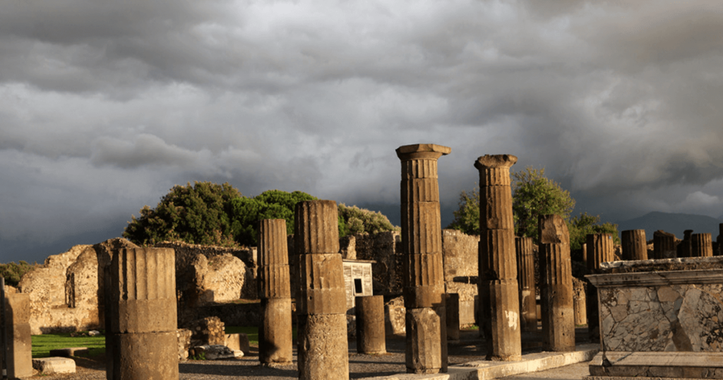 Forum at Pompeii (Roger Ulrich/Flickr)