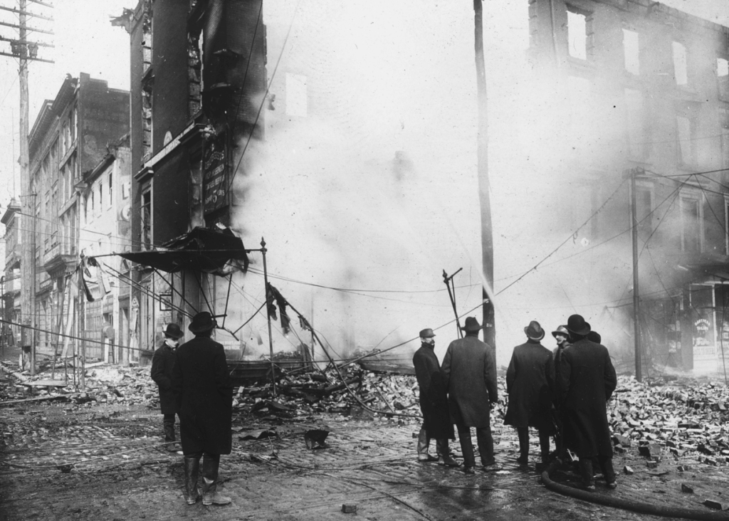 The Baltimore fire of 1904, seen on North Charles Street (Library of Congress/National Photo Company Collection)